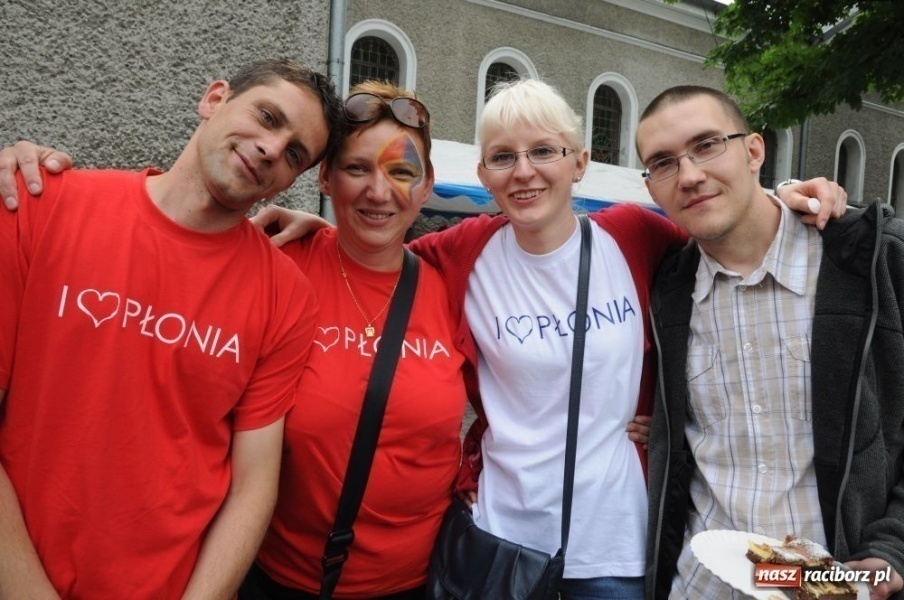 Zdjęcie w galerii na portalu naszraciborz.pl: Na Płoni świętują 80. urodziny parafii wiadomości z regionu