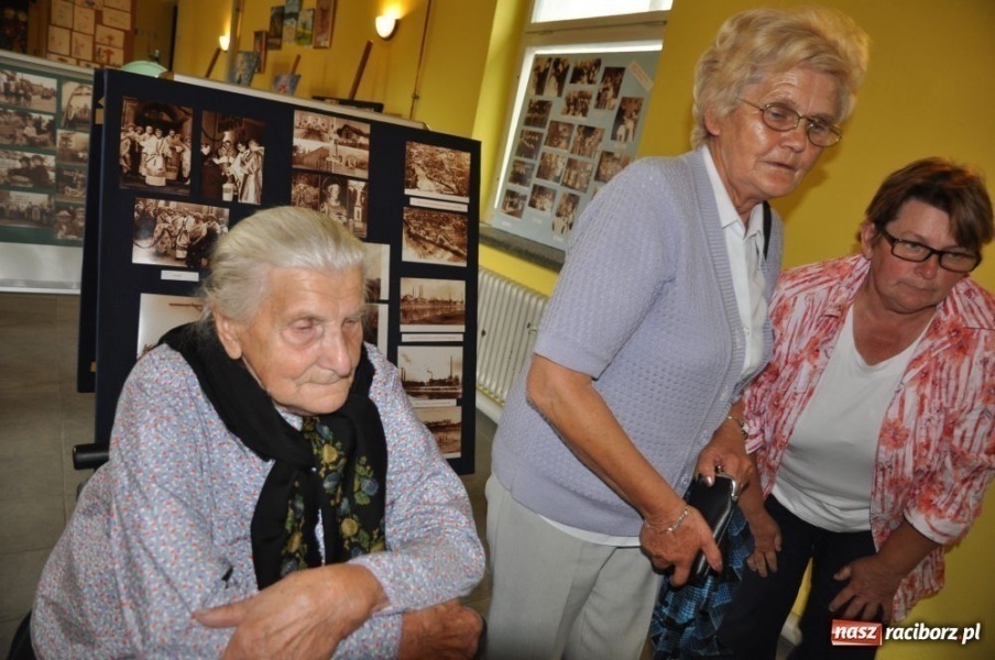 Zdjęcie w galerii na portalu naszraciborz.pl: Na Płoni świętują 80. urodziny parafii wiadomości z regionu