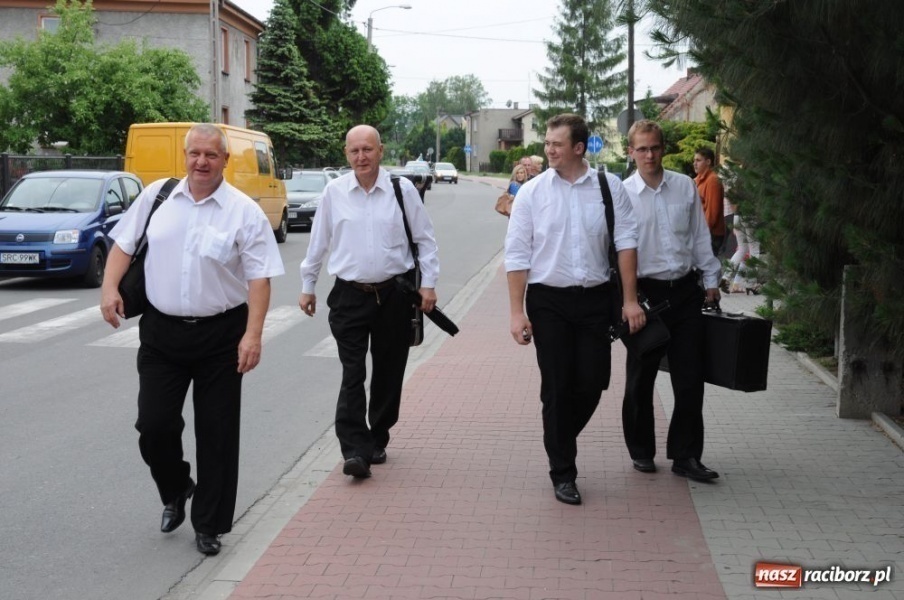 Zdjęcie w galerii na portalu naszraciborz.pl: Na Płoni świętują 80. urodziny parafii wiadomości z regionu