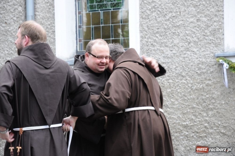 Zdjęcie w galerii na portalu naszraciborz.pl: Na Płoni świętują 80. urodziny parafii wiadomości z regionu