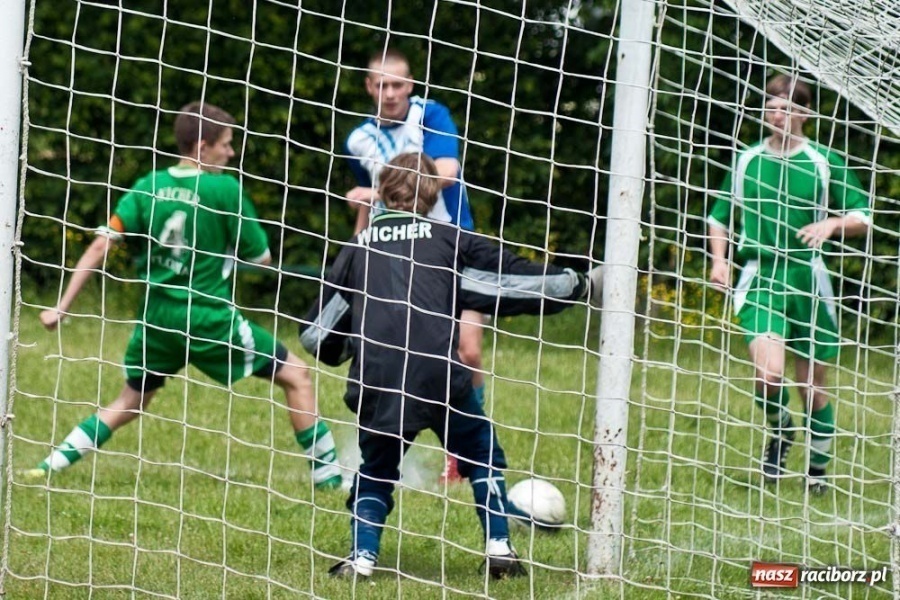 Zdjęcie w galerii na portalu naszraciborz.pl: Juniorzy Markowic lepsi w derbach wiadomości z regionu