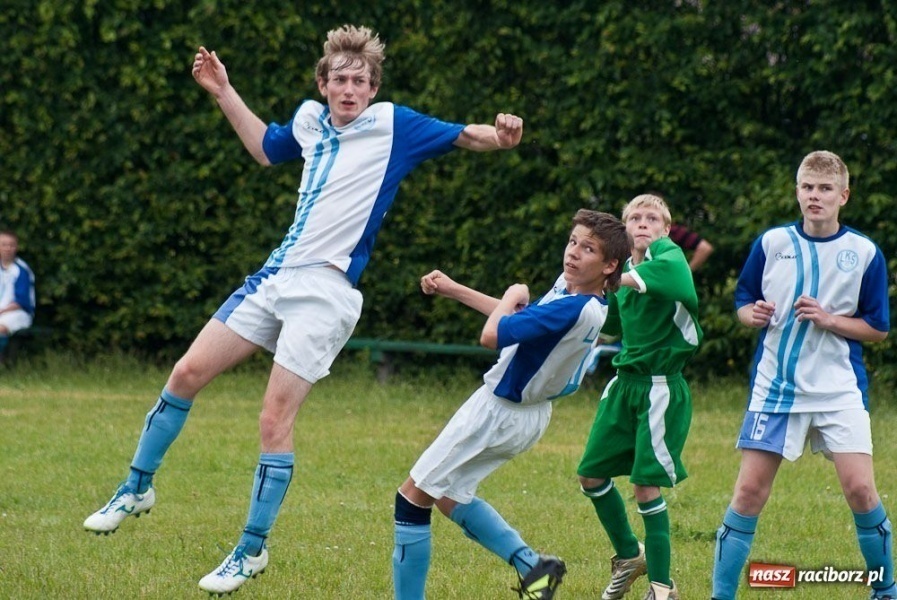 Zdjęcie w galerii na portalu naszraciborz.pl: Juniorzy Markowic lepsi w derbach wiadomości z regionu