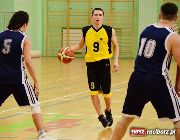 Zdjęcie w galerii na portalu naszraciborz.pl: Kaman i Dywyta w finale ALK-BBL wiadomości z regionu