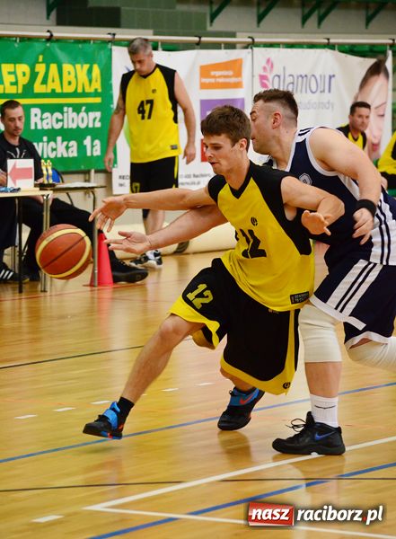 Zdjęcie w galerii na portalu naszraciborz.pl: Kaman i Dywyta w finale ALK-BBL wiadomości z regionu