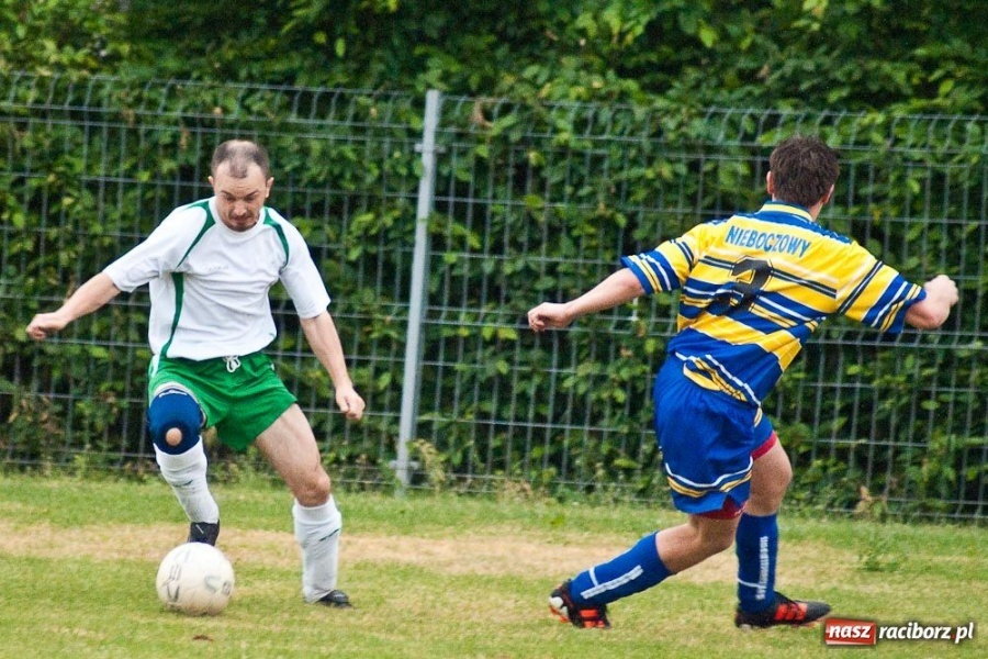 Zdjęcie w galerii na portalu naszraciborz.pl: Ocice wygrywają, ale tabelę zamykają wiadomości z regionu