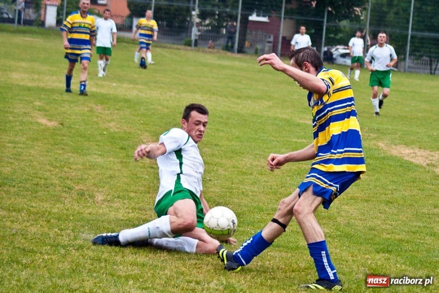 Zdjęcie w galerii na portalu naszraciborz.pl: Ocice wygrywają, ale tabelę zamykają wiadomości z regionu