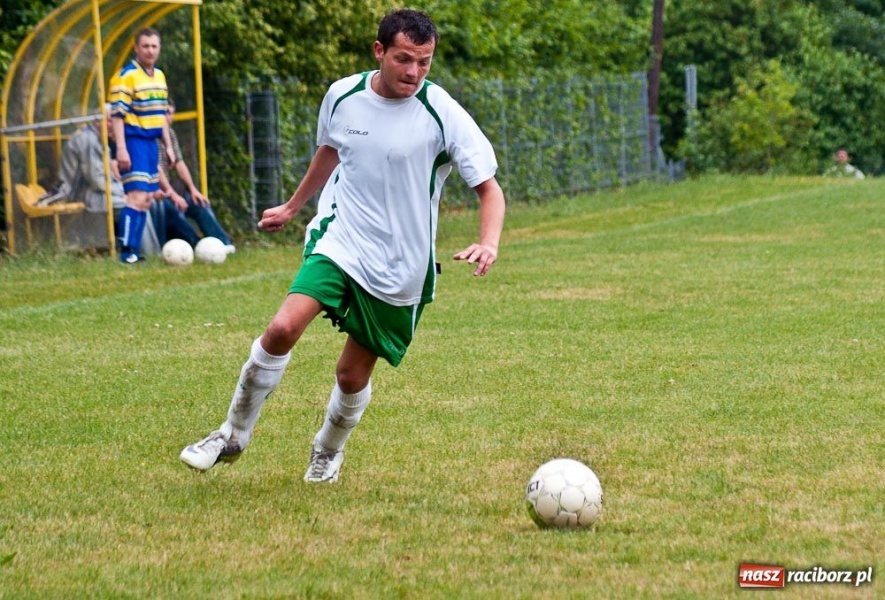 Zdjęcie w galerii na portalu naszraciborz.pl: Ocice wygrywają, ale tabelę zamykają wiadomości z regionu