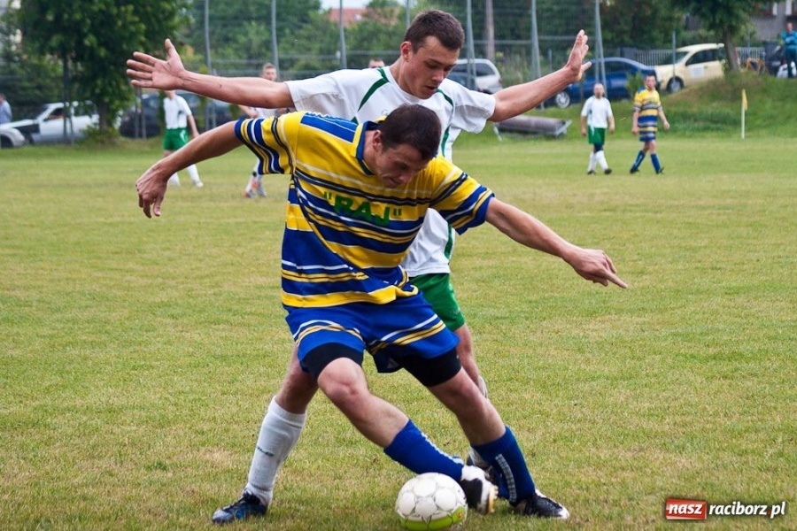 Zdjęcie w galerii na portalu naszraciborz.pl: Ocice wygrywają, ale tabelę zamykają wiadomości z regionu
