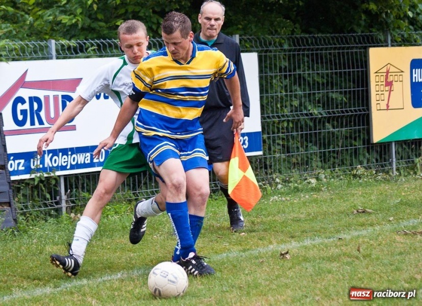 Zdjęcie w galerii na portalu naszraciborz.pl: Ocice wygrywają, ale tabelę zamykają wiadomości z regionu