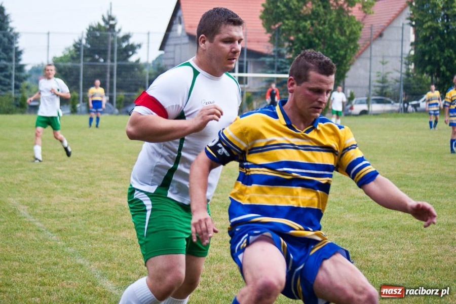 Zdjęcie w galerii na portalu naszraciborz.pl: Ocice wygrywają, ale tabelę zamykają wiadomości z regionu