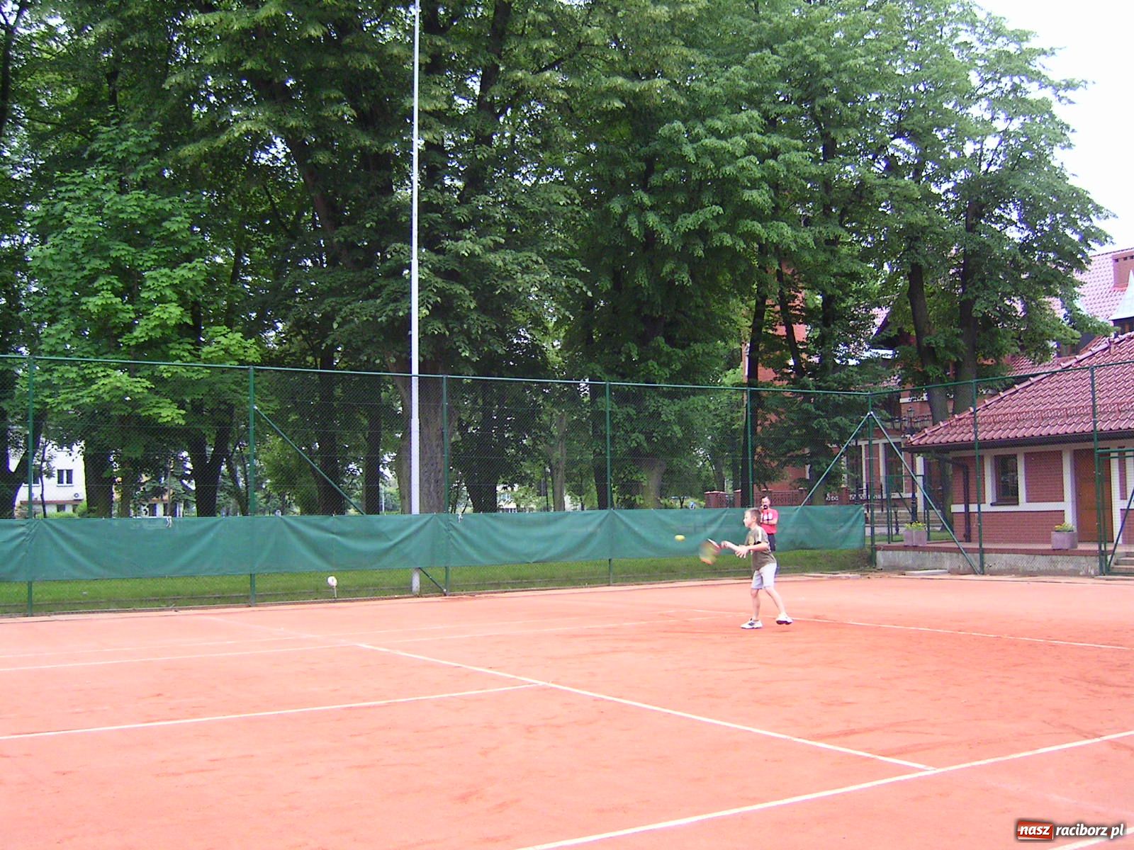 Zdjęcie w galerii na portalu naszraciborz.pl: Dzień Dziecka na korcie Rafako wiadomości z regionu