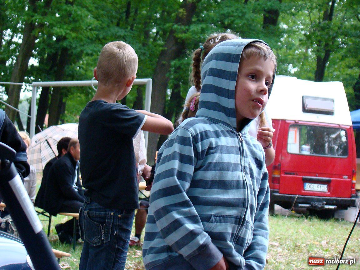 Zdjęcie w galerii na portalu naszraciborz.pl: Dzieci świętowały w parku Dębina wiadomości z regionu