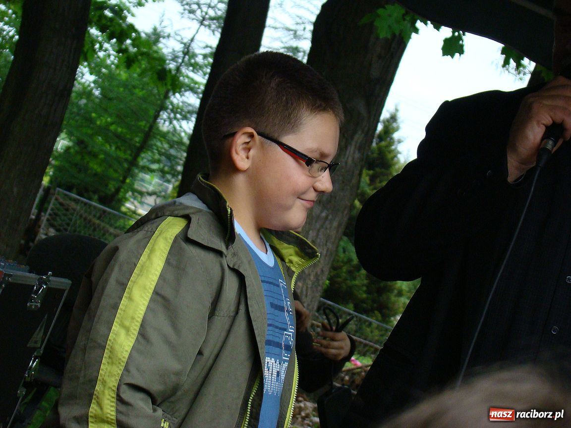 Zdjęcie w galerii na portalu naszraciborz.pl: Dzieci świętowały w parku Dębina wiadomości z regionu