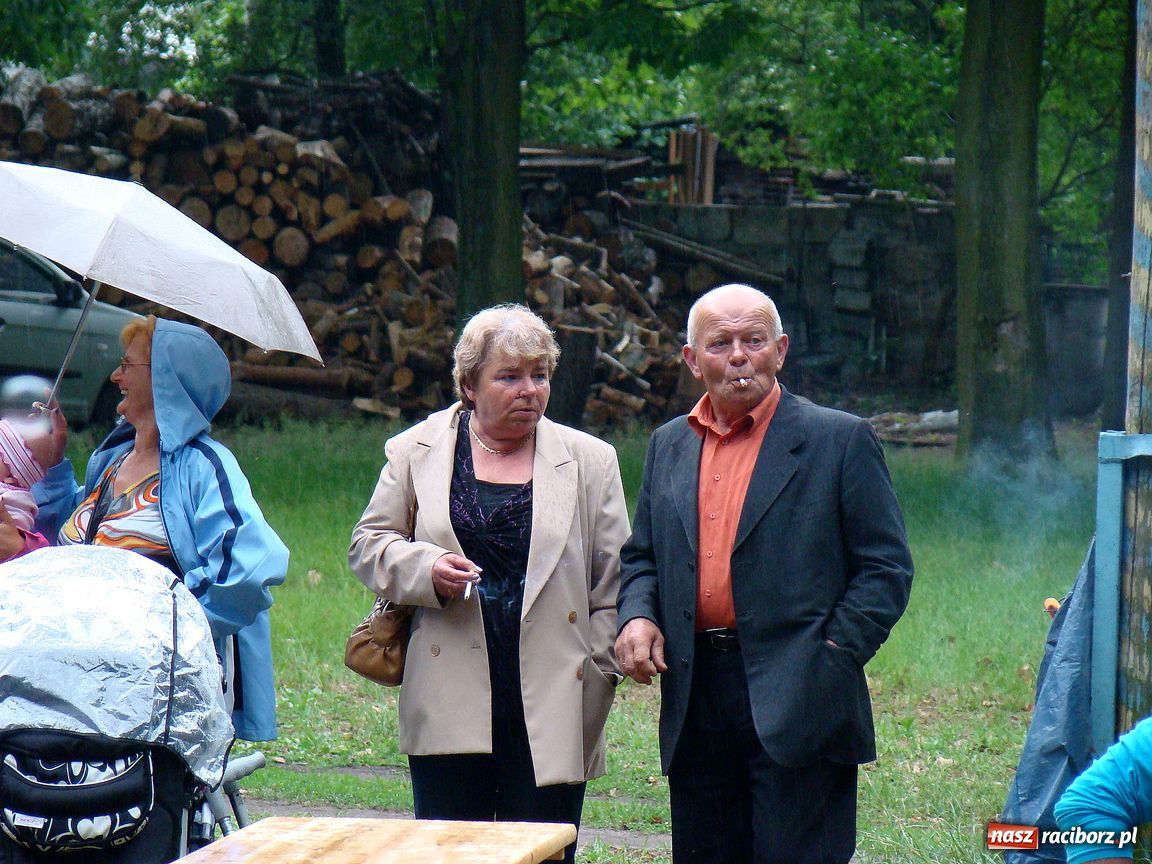 Zdjęcie w galerii na portalu naszraciborz.pl: Dzieci świętowały w parku Dębina wiadomości z regionu