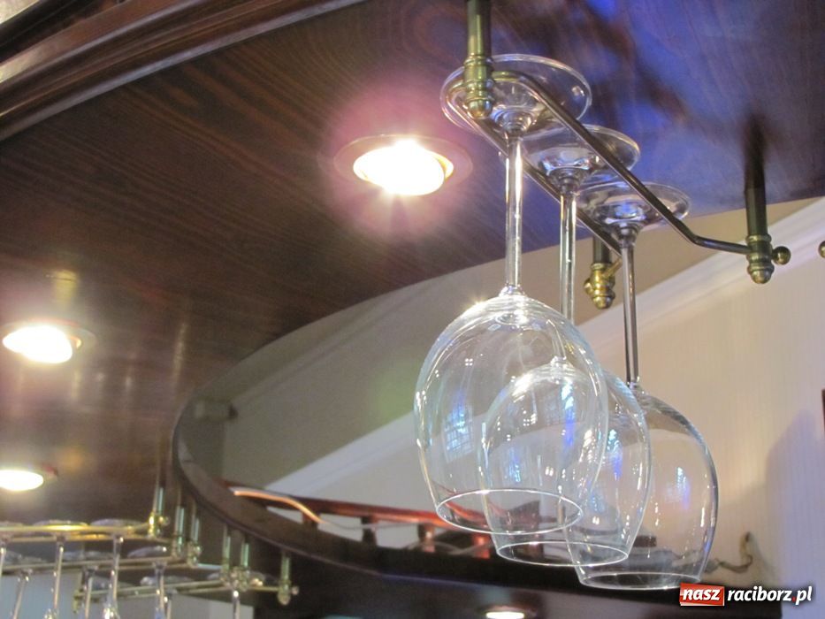 Zdjęcie w galerii na portalu naszraciborz.pl: Obejrzyj mecze Euro w Piwiarni Raciborskiej wiadomości z regionu