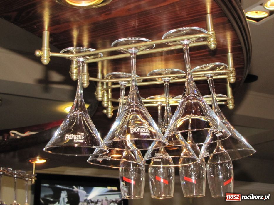 Zdjęcie w galerii na portalu naszraciborz.pl: Obejrzyj mecze Euro w Piwiarni Raciborskiej wiadomości z regionu