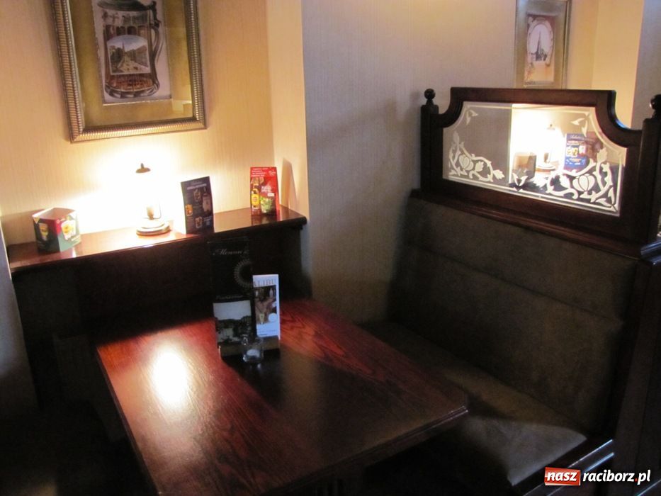 Zdjęcie w galerii na portalu naszraciborz.pl: Obejrzyj mecze Euro w Piwiarni Raciborskiej wiadomości z regionu