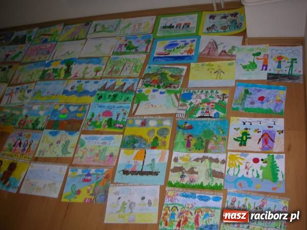 Zdjęcie w galerii na portalu naszraciborz.pl: Konkurs Moje wakacje z Dinkiem wiadomości z regionu