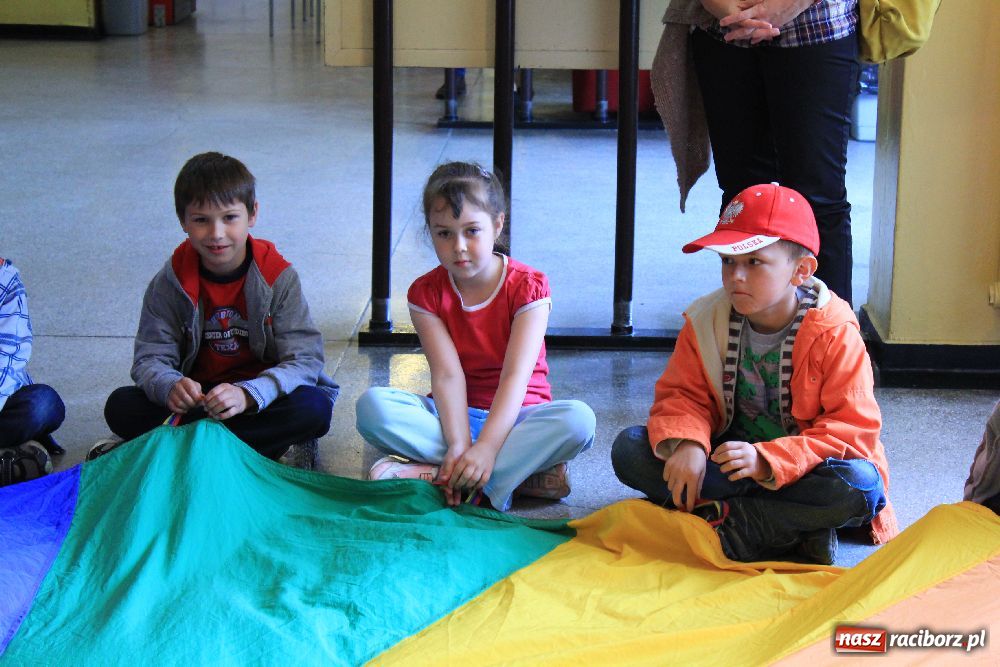Zdjęcie w galerii na portalu naszraciborz.pl: Bądźmy z dziećmi jeszcze raz wiadomości z regionu