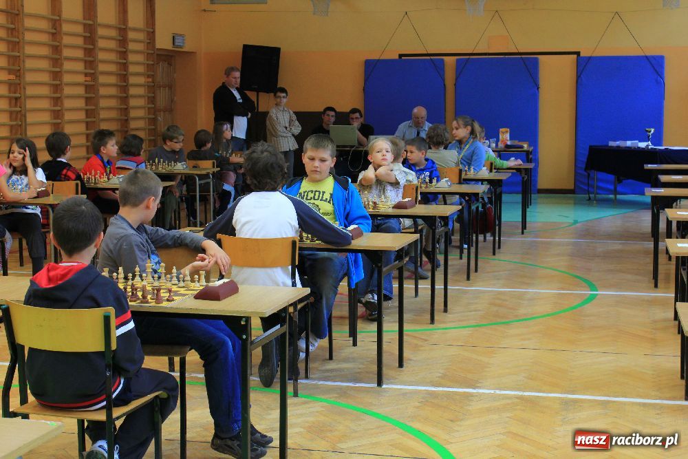 Zdjęcie w galerii na portalu naszraciborz.pl: Najlepsi szachiści są w SP 13 wiadomości z regionu