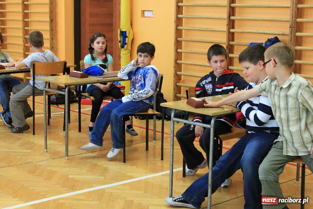 Zdjęcie w galerii na portalu naszraciborz.pl: Najlepsi szachiści są w SP 13 wiadomości z regionu