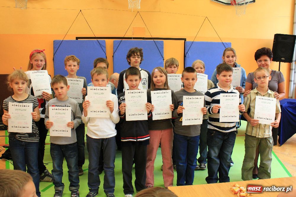 Zdjęcie w galerii na portalu naszraciborz.pl: Najlepsi szachiści są w SP 13 wiadomości z regionu