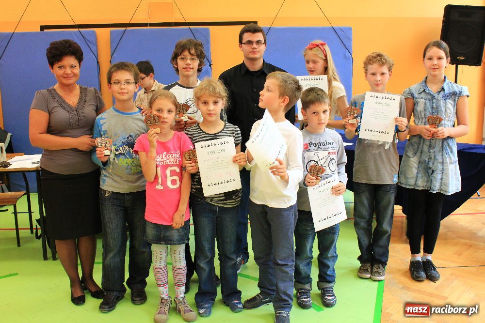 Zdjęcie w galerii na portalu naszraciborz.pl: Najlepsi szachiści są w SP 13 wiadomości z regionu
