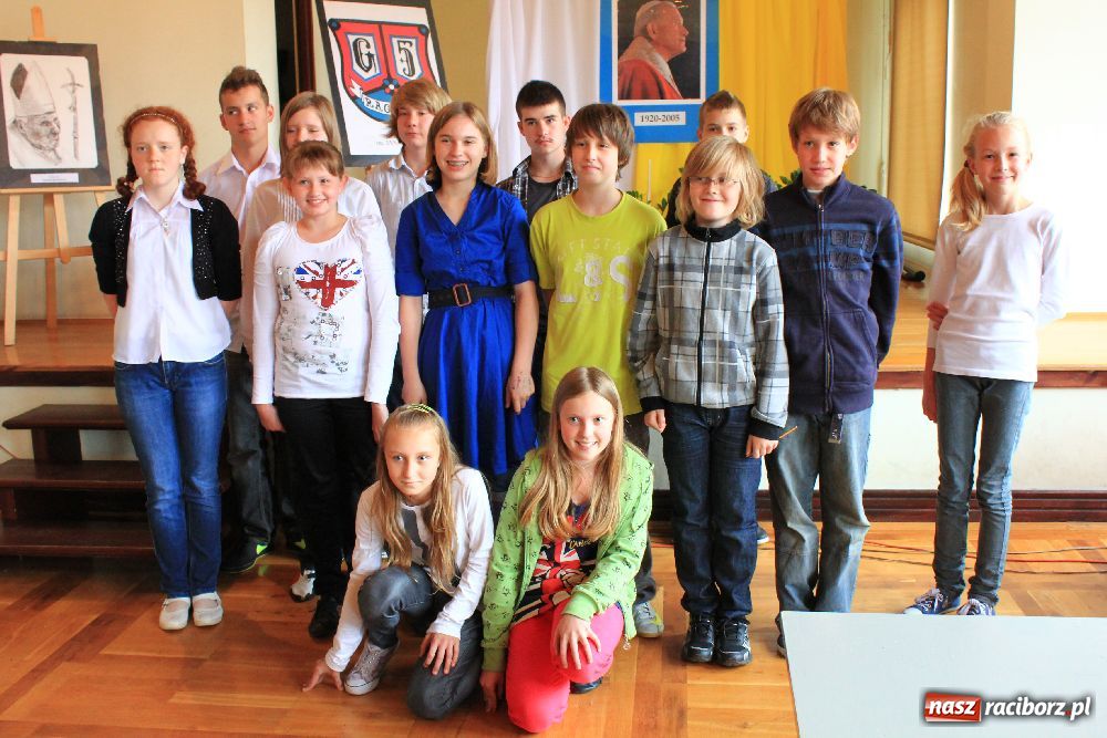 Zdjęcie w galerii na portalu naszraciborz.pl: Co Ty wiesz o Janie Pawle II? wiadomości z regionu