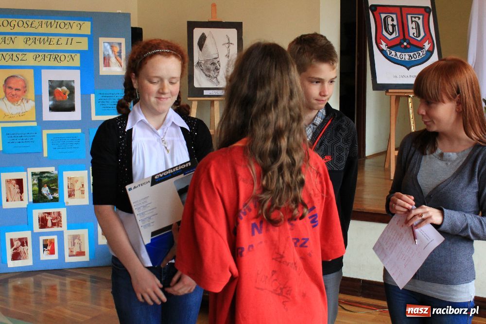 Zdjęcie w galerii na portalu naszraciborz.pl: Co Ty wiesz o Janie Pawle II? wiadomości z regionu