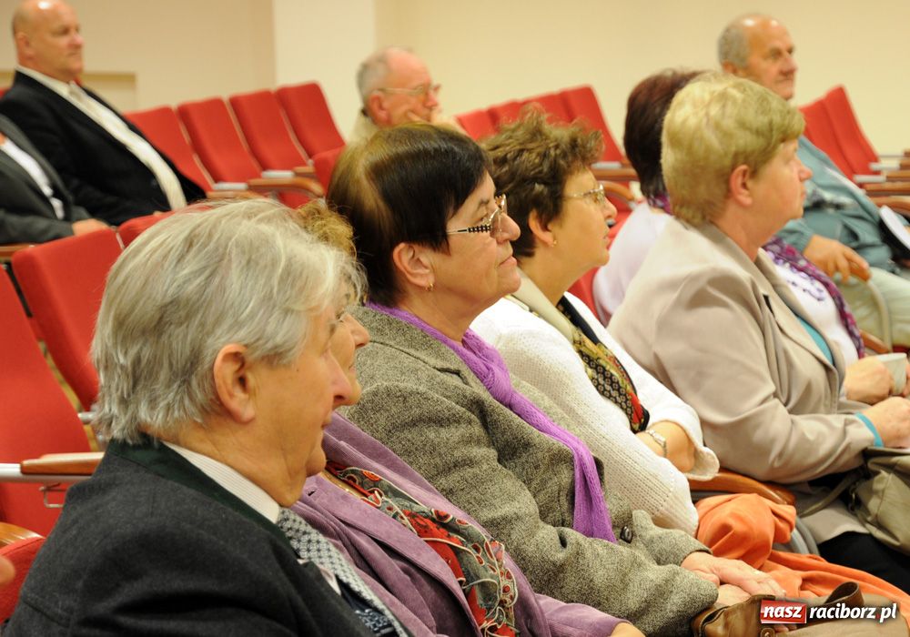 Zdjęcie w galerii na portalu naszraciborz.pl: W Raciborzu narodził się straszny kicz wiadomości z regionu