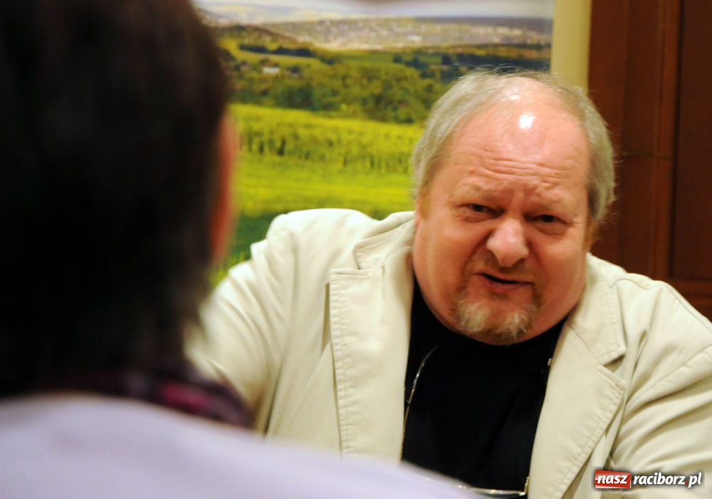 Zdjęcie w galerii na portalu naszraciborz.pl: W Raciborzu narodził się straszny kicz wiadomości z regionu