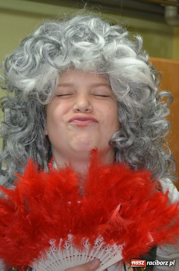 Zdjęcie w galerii na portalu naszraciborz.pl: Kabaretowe show w SP 1 wiadomości z regionu