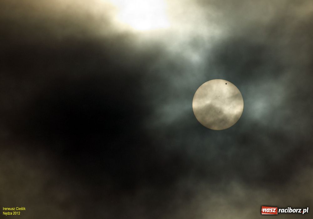 Zdjęcie w galerii na portalu naszraciborz.pl: Tranzyt Wenus widziany z Raciborza wiadomości z regionu