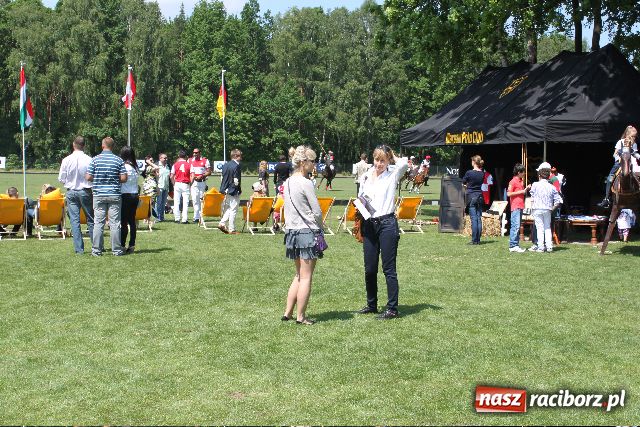 Zdjęcie w galerii na portalu naszraciborz.pl: Dania z Szonowic na cześć królowej wiadomości z regionu