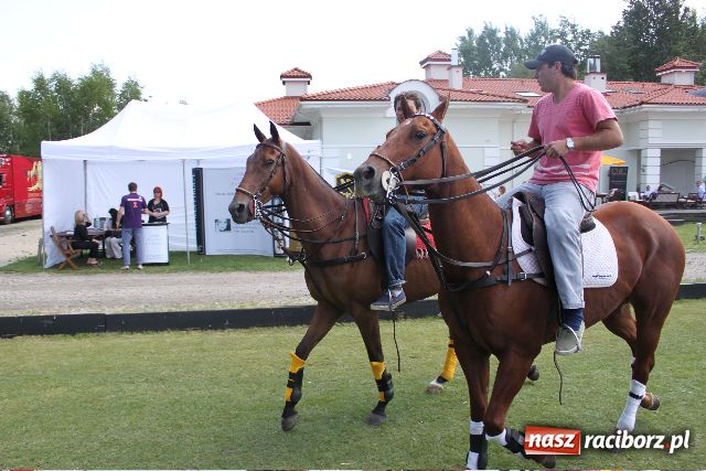 Zdjęcie w galerii na portalu naszraciborz.pl: Dania z Szonowic na cześć królowej wiadomości z regionu