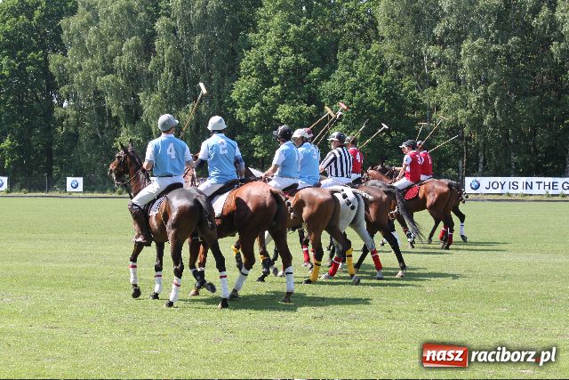 Zdjęcie w galerii na portalu naszraciborz.pl: Dania z Szonowic na cześć królowej wiadomości z regionu
