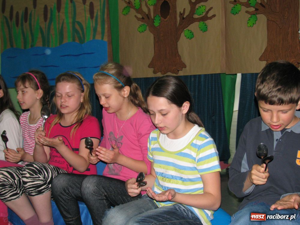 Zdjęcie w galerii na portalu naszraciborz.pl: Dzień Dziecka i Festiwal Nauki w SP 15 wiadomości z regionu