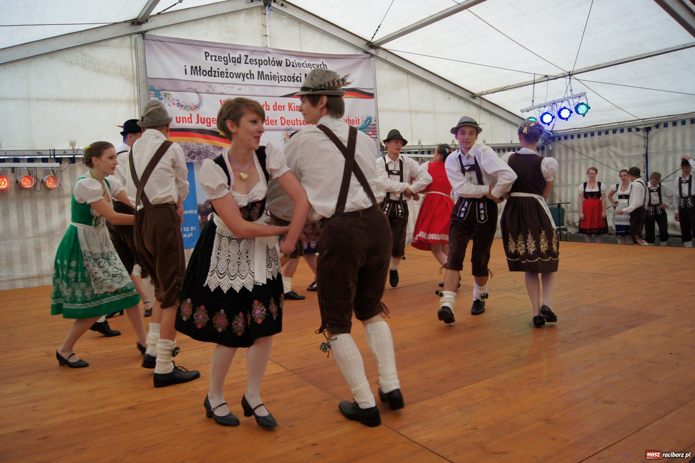 Zdjęcie w galerii na portalu naszraciborz.pl: Zespoły z Zawady najlepsze w tańcu wiadomości z regionu