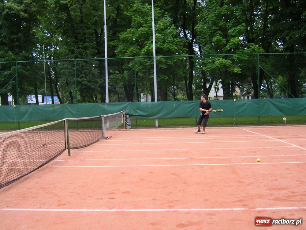 Zdjęcie w galerii na portalu naszraciborz.pl: Turniej tenisowy na kortach Rafako wiadomości z regionu