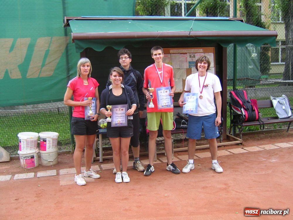 Zdjęcie w galerii na portalu naszraciborz.pl: Turniej tenisowy na kortach Rafako wiadomości z regionu