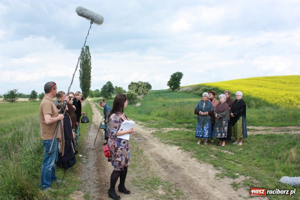 Zdjęcie w galerii na portalu naszraciborz.pl: Krzanowickie omy w polskiej i czeskiej TV wiadomości z regionu