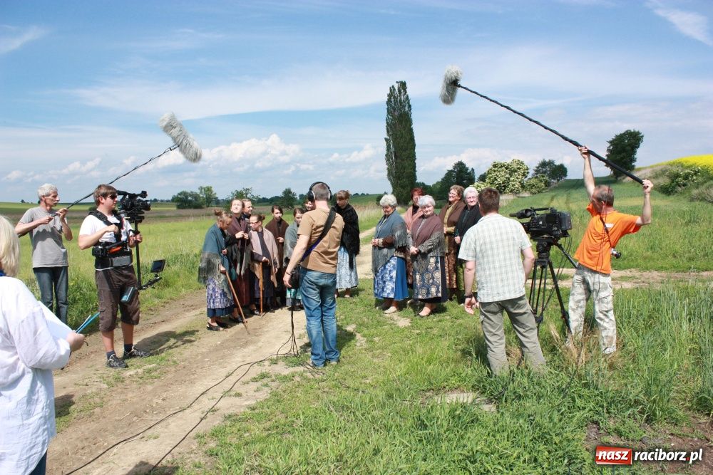 Zdjęcie w galerii na portalu naszraciborz.pl: Krzanowickie omy w polskiej i czeskiej TV wiadomości z regionu