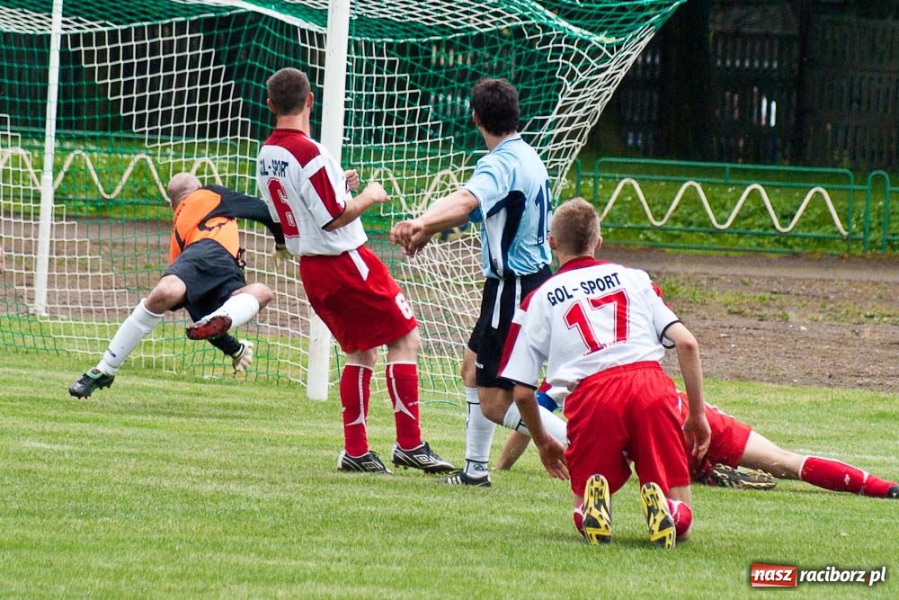 Zdjęcie w galerii na portalu naszraciborz.pl: LKS Brzezie: Nam strzelać nie kazano wiadomości z regionu