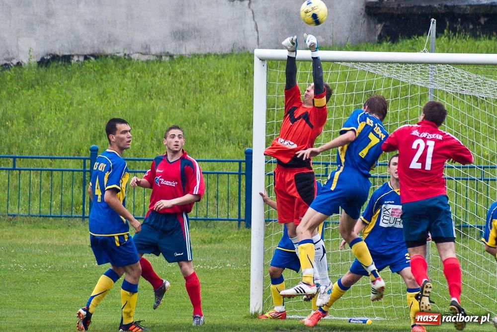 Zdjęcie w galerii na portalu naszraciborz.pl: Żory pokonane w Raciborzu wiadomości z regionu