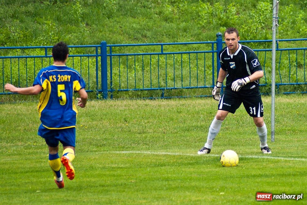 Zdjęcie w galerii na portalu naszraciborz.pl: Żory pokonane w Raciborzu wiadomości z regionu
