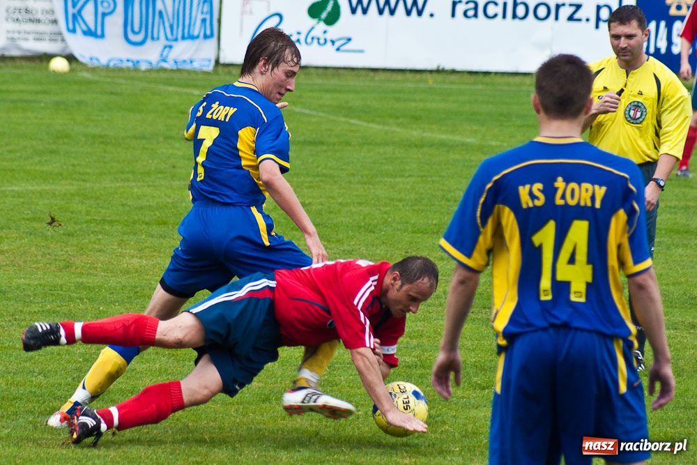 Zdjęcie w galerii na portalu naszraciborz.pl: Żory pokonane w Raciborzu wiadomości z regionu