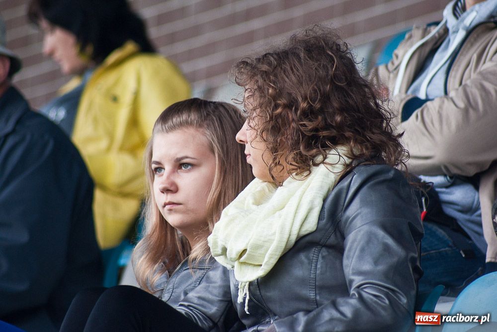 Zdjęcie w galerii na portalu naszraciborz.pl: Żory pokonane w Raciborzu wiadomości z regionu