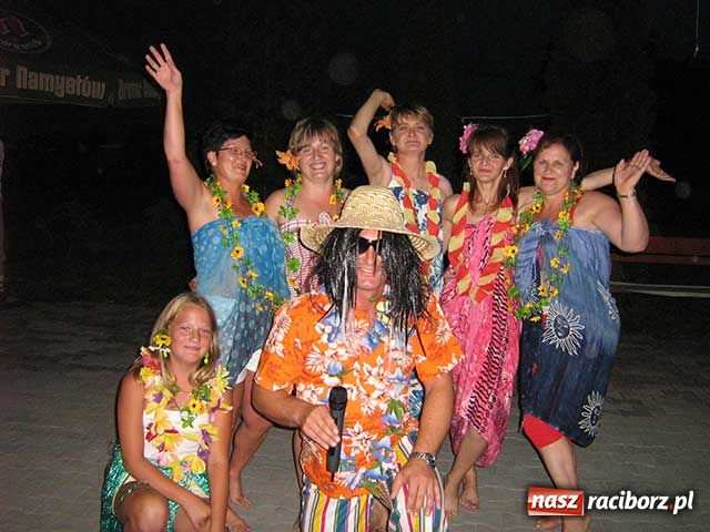 Zdjęcie w galerii na portalu naszraciborz.pl: Roszków ma swoją wiatę wiadomości z regionu