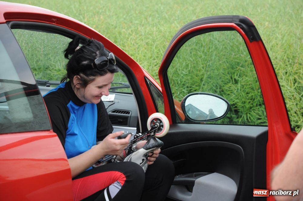 Zdjęcie w galerii na portalu naszraciborz.pl: W Modzurowie ścigali się na łyżworolkach wiadomości z regionu