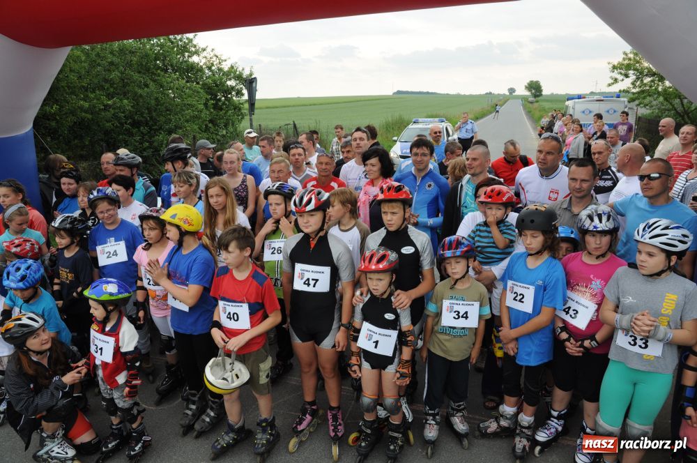 Zdjęcie w galerii na portalu naszraciborz.pl: W Modzurowie ścigali się na łyżworolkach wiadomości z regionu